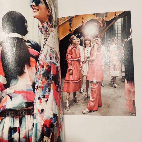 Chanel Magazine Spring-Summer 2016 - Picture 3 of 6